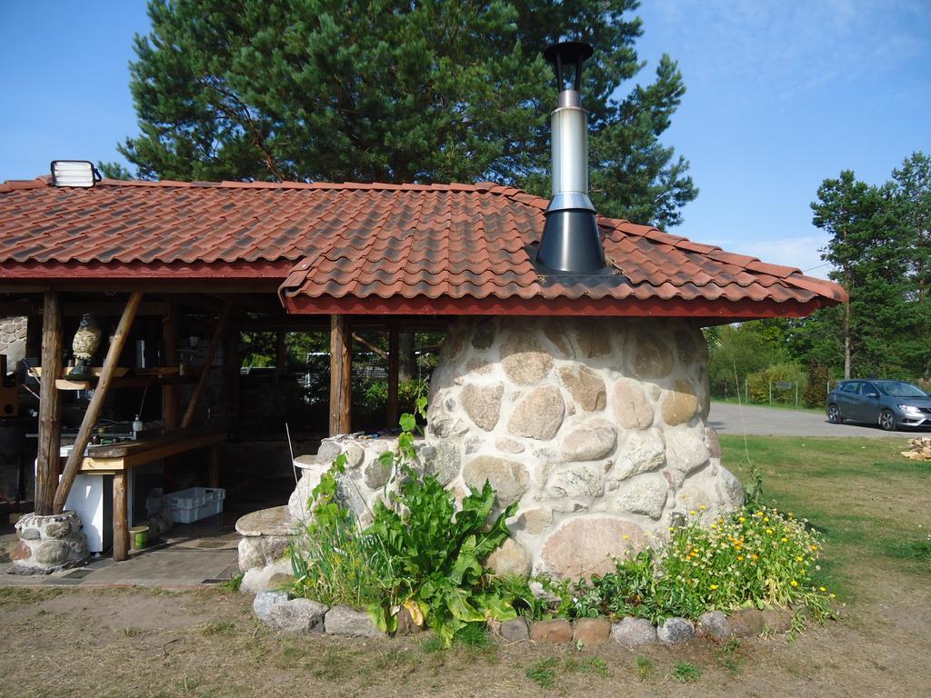 Paeevatalu Camping Hotel Vilusi Buitenkant foto
